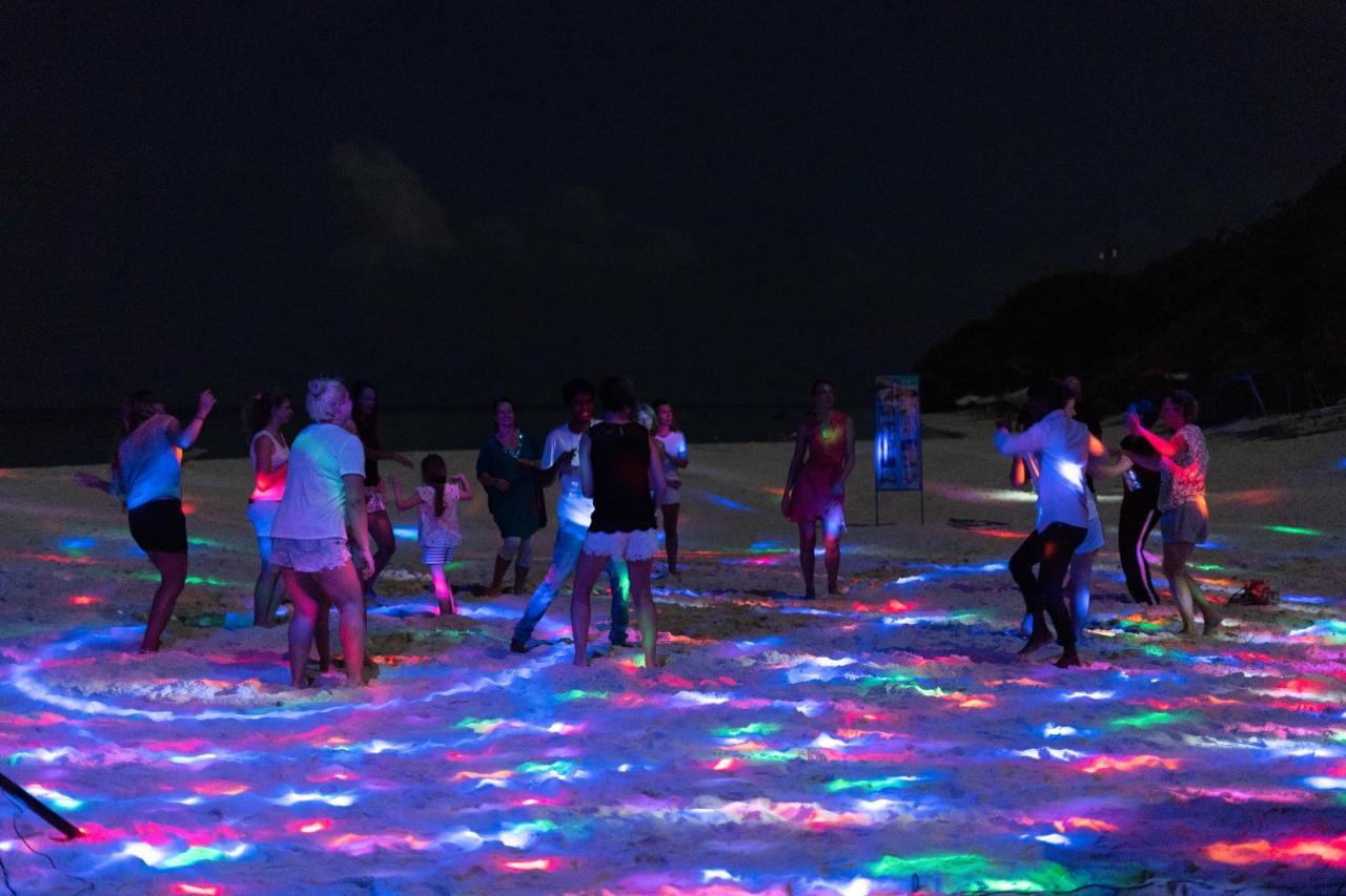 Starry Night At Ukulhas Hotel Exterior foto
