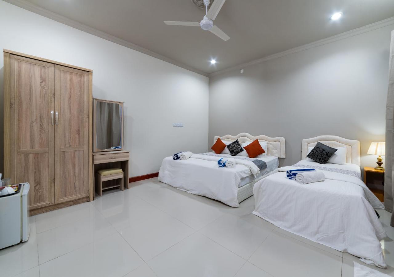 Starry Night At Ukulhas Hotel Exterior foto