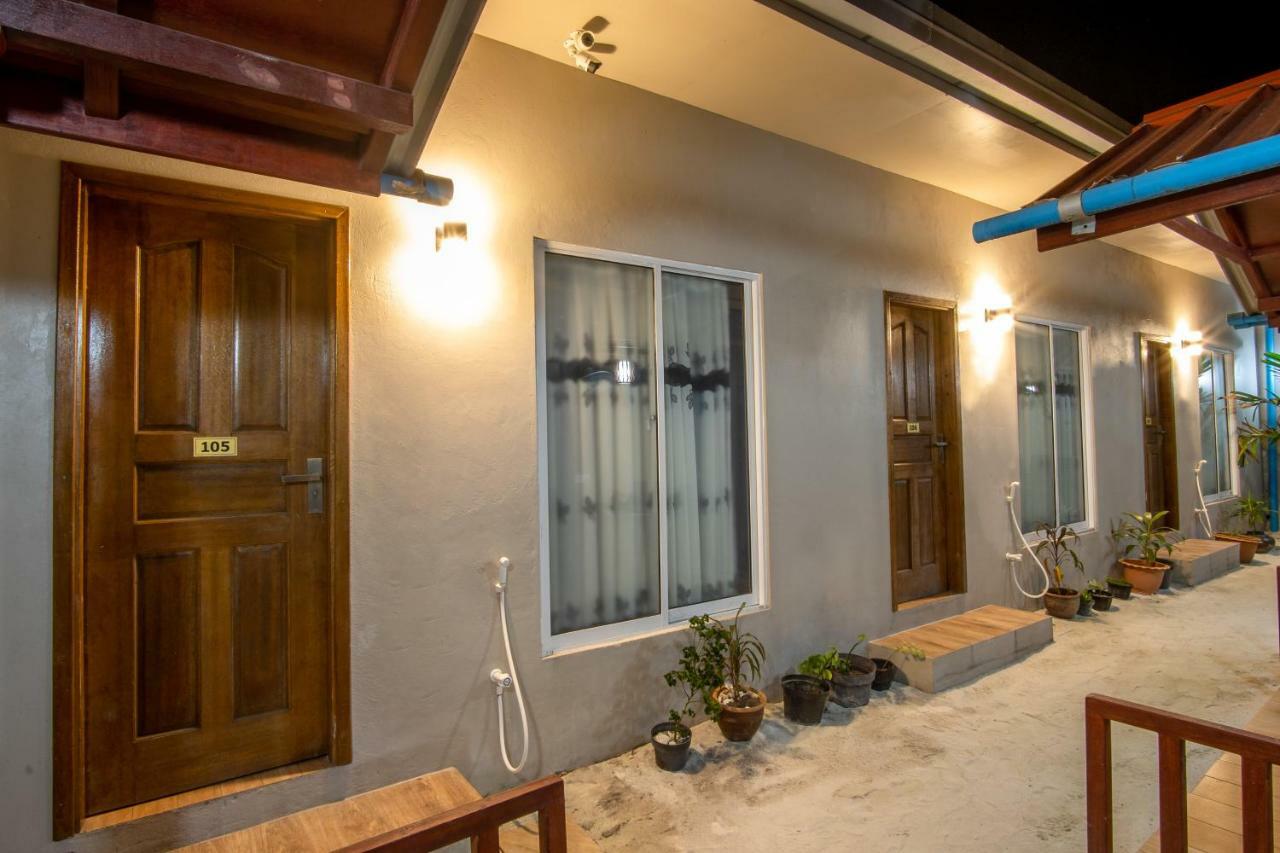 Starry Night At Ukulhas Hotel Exterior foto