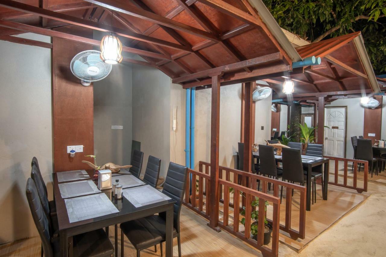 Starry Night At Ukulhas Hotel Exterior foto
